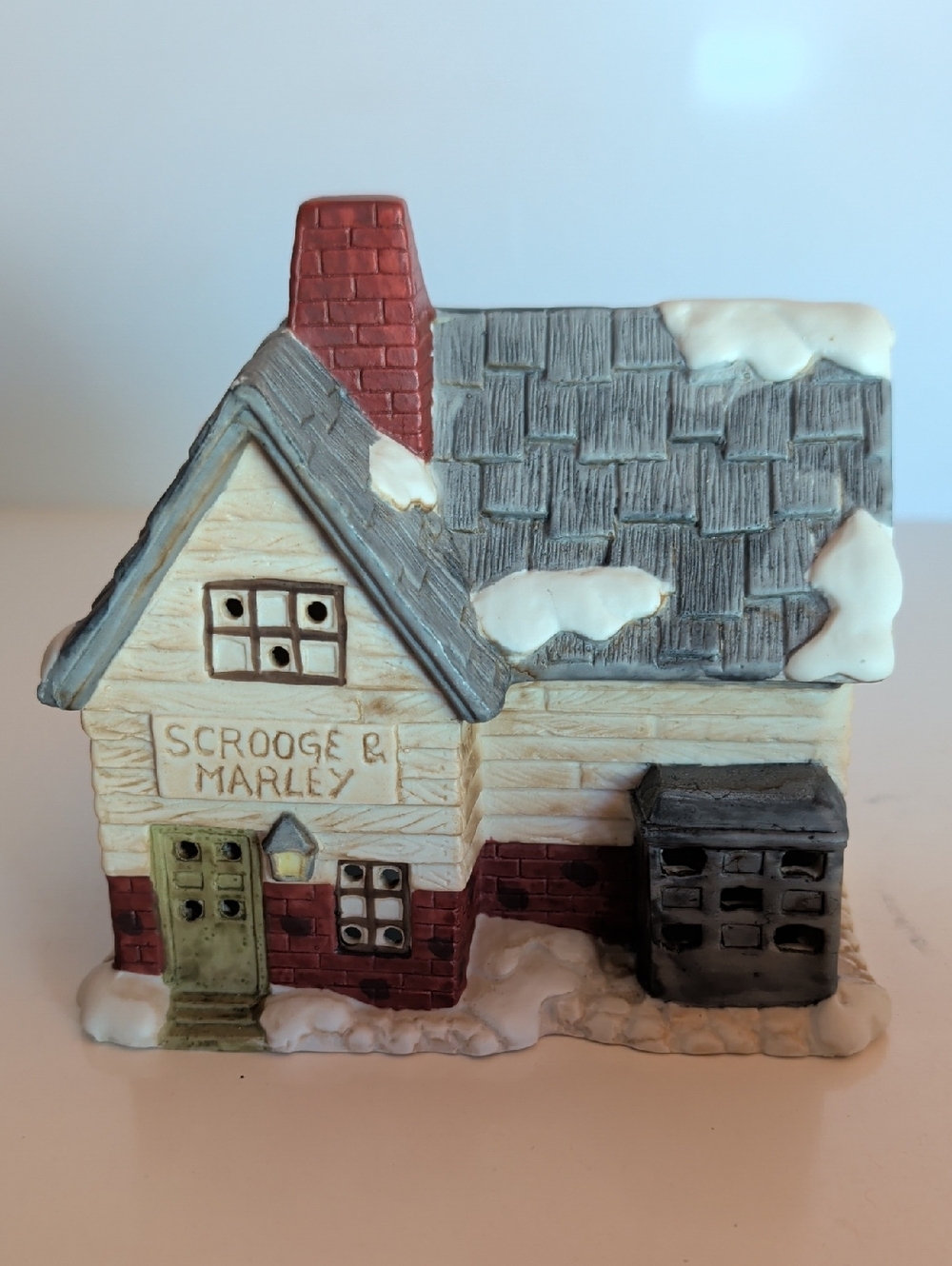 1987 Brinn's, Scrooge & Marley Holiday Decorative House Figurine - Multicolor.